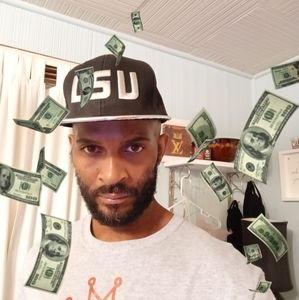 Meet your Posher, Rene